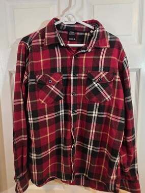 Fly Society Men's Red and Black Plaid Flannel, Size M